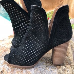 Lucky Brand Ankle Booties 🍀